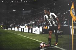 开云官方app入口-铁幕下的金州火焰，快船如何用战术牢笼封锁勇士王朝？