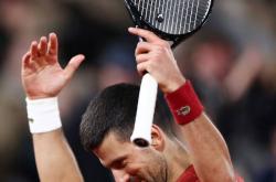 开云体育下载-法网险胜澳网，鲁德高光表现