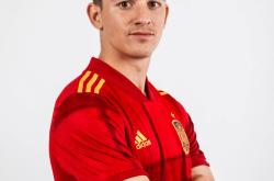 开云体育下载-西班牙鏖战乌拉圭，加维打破历史纪录