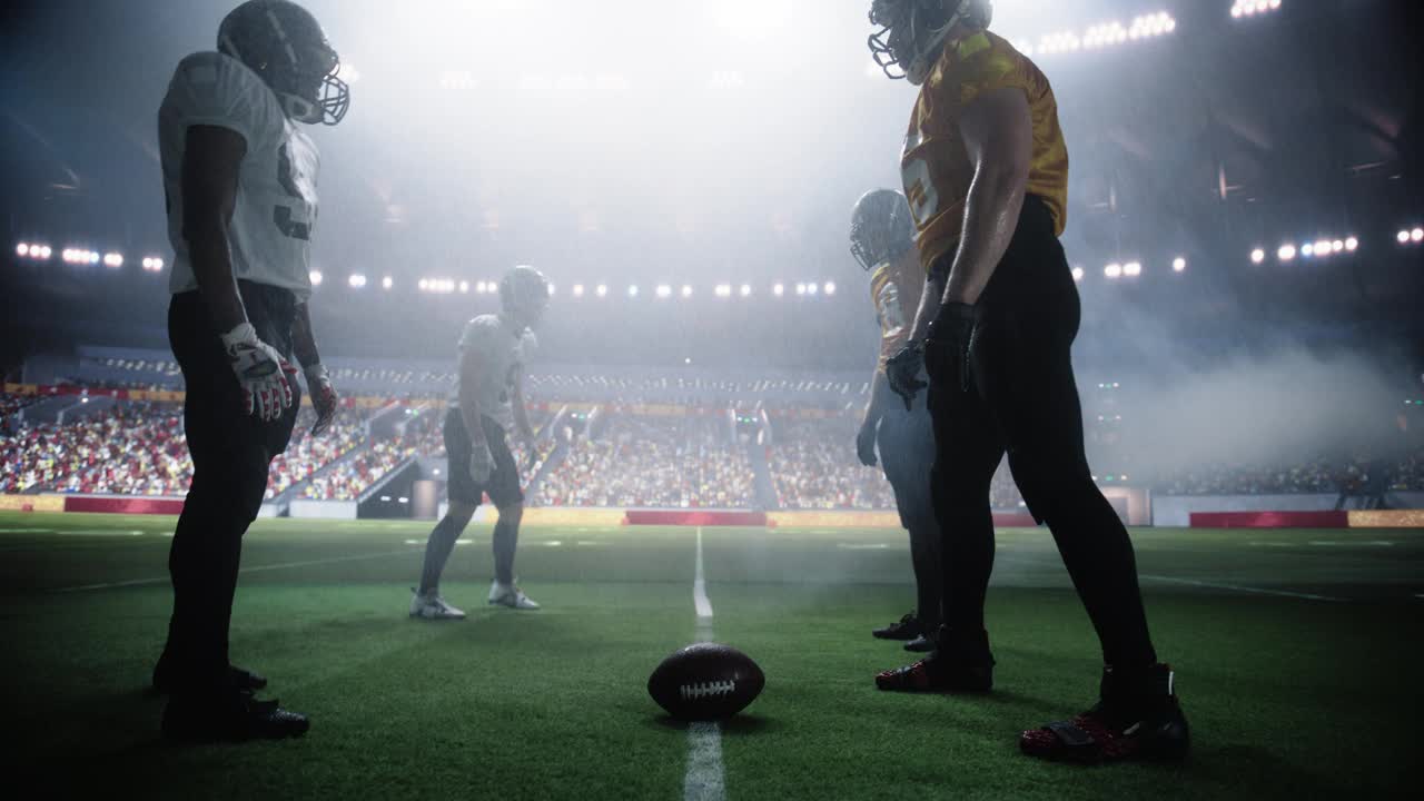 足球赛场情景感人，泪水与欢呼并存