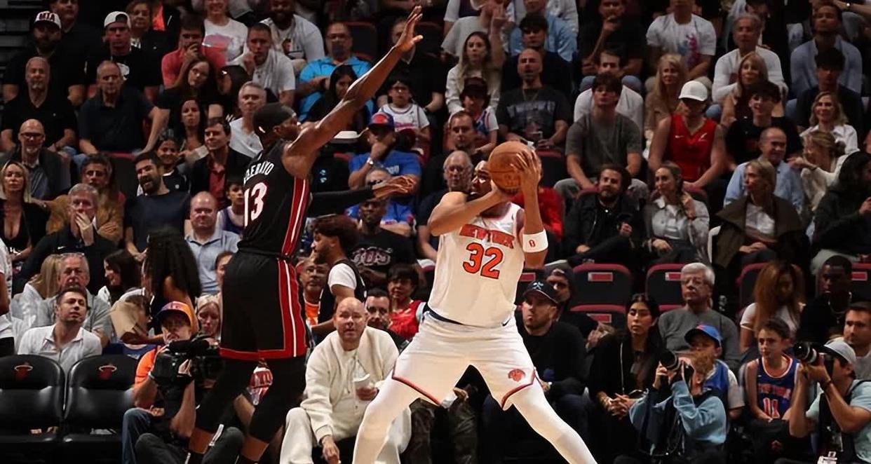 尼克斯队豪取两连胜,骑士队沦陷 尼克斯队豪取两连胜,骑士队沦陷