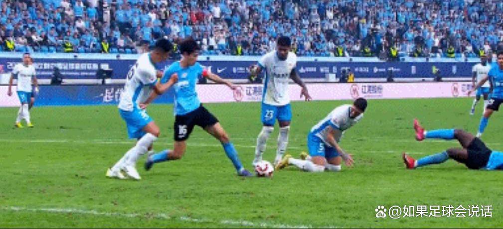 中超联赛的裁判执法备受球迷争议