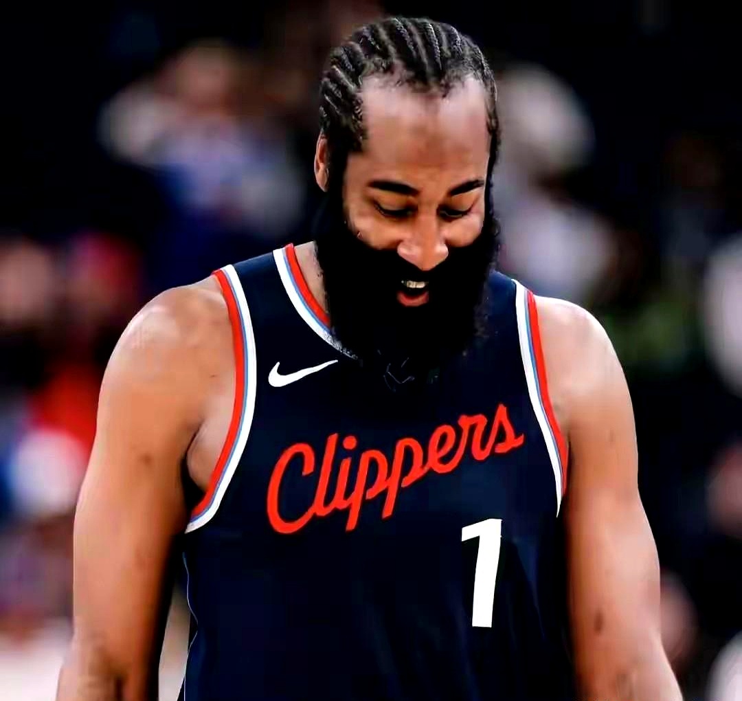 快船客场痛失黄蜂,吞下连败的简单介绍 快船客场痛失黄蜂,吞下连败的简单介绍