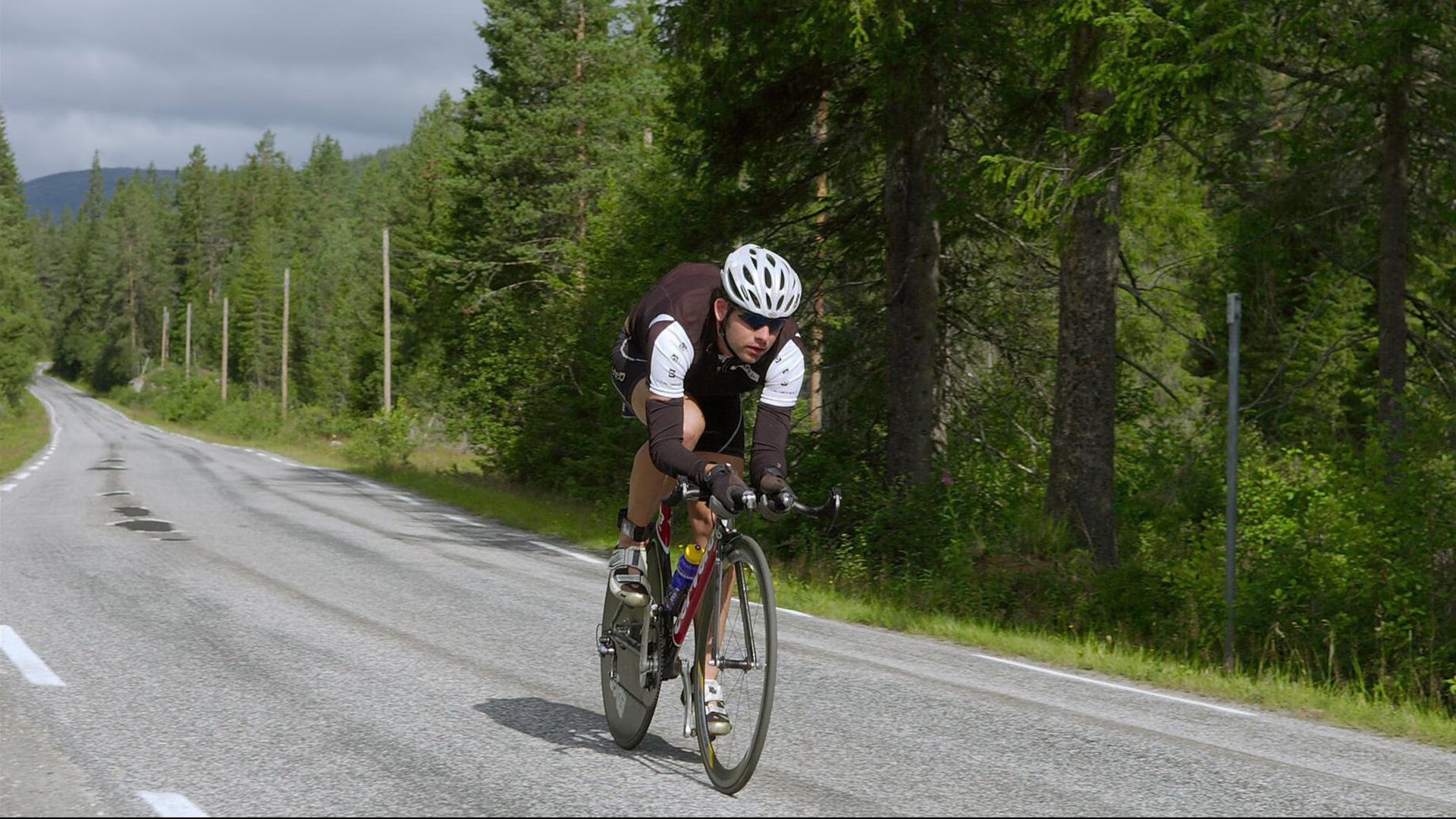 两种胜利法则，一个险胜，一个统治