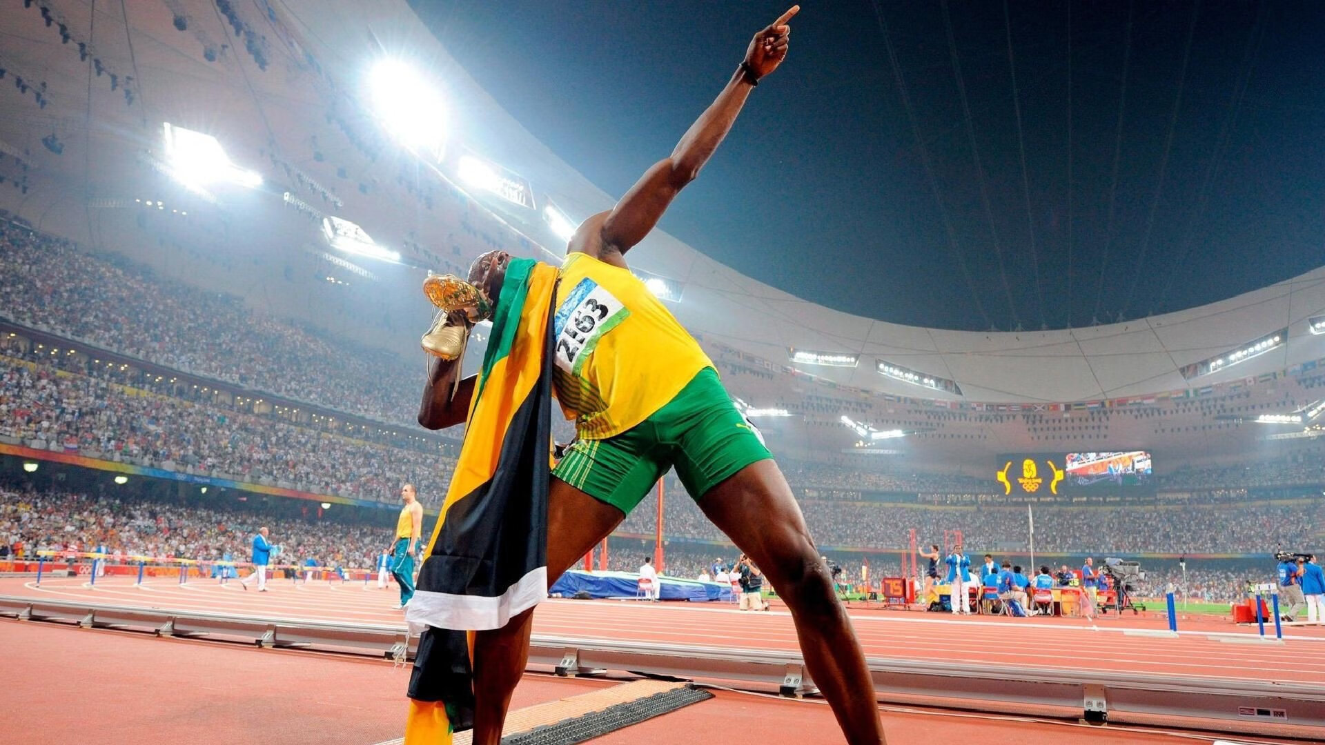 津门铁骑跨越次元壁，戈贝尔见证下，中国球队绝杀NBA传奇的奇幻夜